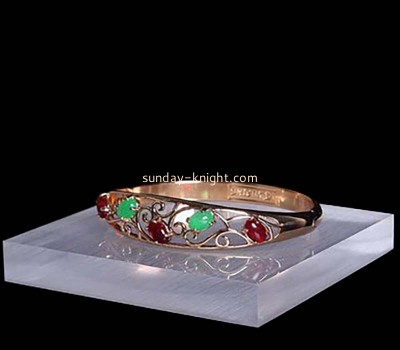Custom acrylic jewelry ring display block JDK-733