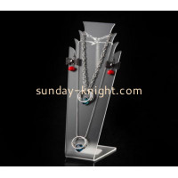 In this way, the acrylic display frame can be processed beautifully and transparently