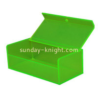 What are the characteristics of the acrylic box?