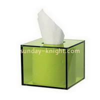 What are the performance characteristics of the acrylic box?