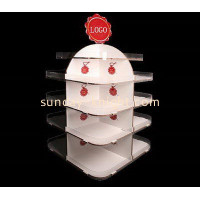 Make good use of display stands to create a new retail mode