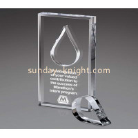 How To Distinct Acrylic Trophy,Glass Awards And Crystal Plaque