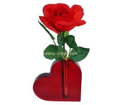 Display manufacturers custom red clear heart shaped vase HCK-110