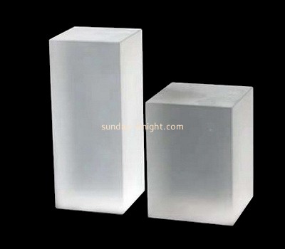 Custom acrylic jewelry display cubes CAK-282