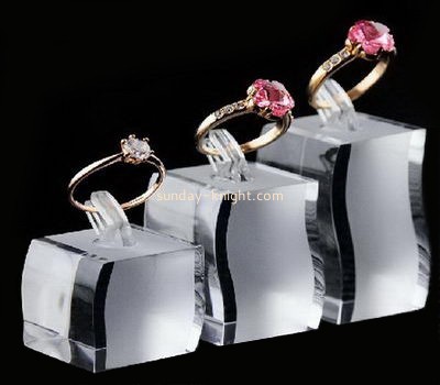 Customized acrylic ice block ring display jewellery JDK-048