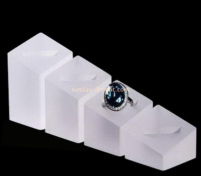 Hot selling acrylic display stands jewellry display ring display stand JDK-058