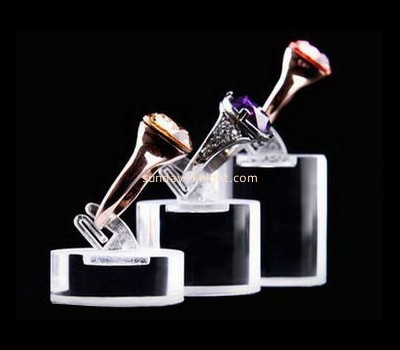 Factory direct sale acrylic plastic display stands ring display holder display for jewelry JDK-060