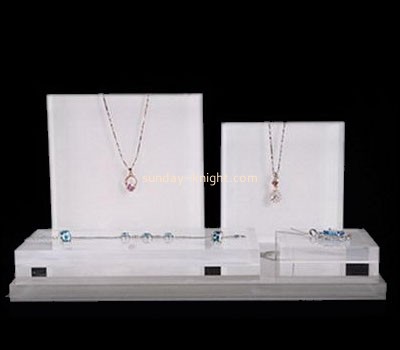 Custom acrylic retail display jewelry organizer necklace display holder JDK-275