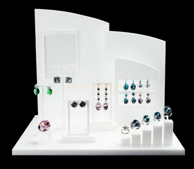 Acrylic display supplier customized jewellery shop window display JDK-408