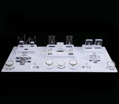 Acrylic products manufacturer customized acrylic jewellery display stands JDK-420