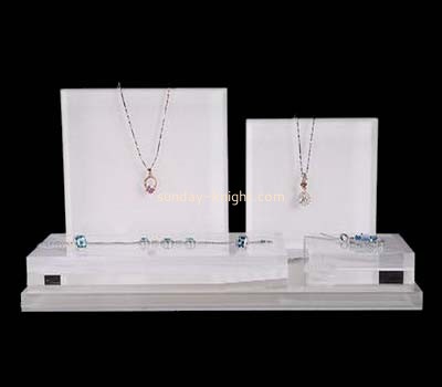 Plexiglass manufacturer customized acrylic block display jewellery stands JDK-426