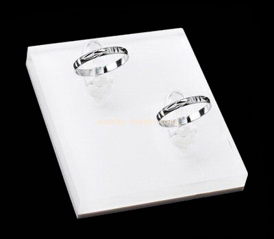 Customize acrylic engagement ring dish holder JDK-497