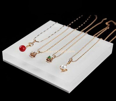 Customize acrylic necklace jewelry holder JDK-533