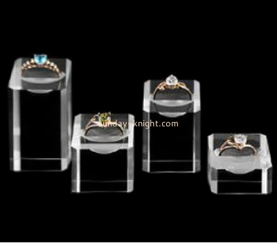 Customize acrylic ring holder display JDK-574