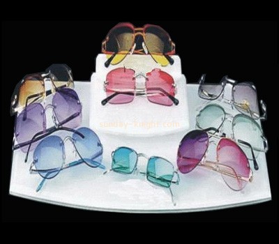Bespoke retail acrylic sunglasses stand for sale SDK-047