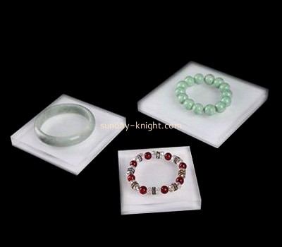 Acrylic display manufacturer custom plexiglass jewellery bracelet display block JDK-710