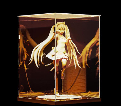 Custom acrylic lighted display case for collectible EDK-131