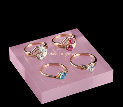 Custom acrylic jewelry rings display block JDK-792